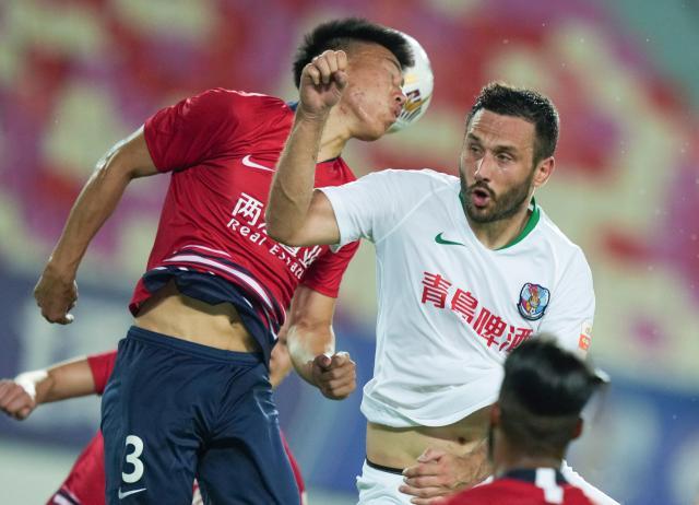 华体在线登录官网-带着困难上路：中超两队强援“消失”仅5队凑齐外援